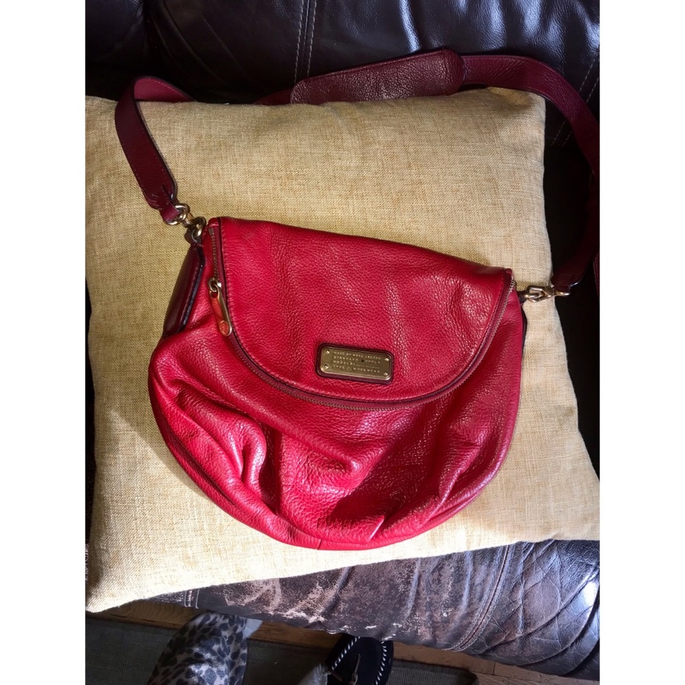 Pre-owned Leather Crossbody Bag In Red